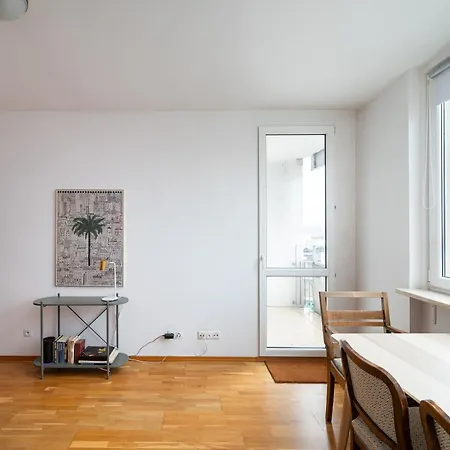 Apartment Metro Plocka Comfort *