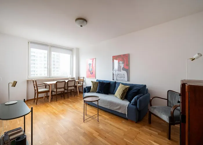 Metro Plocka Comfort By Bookinghost