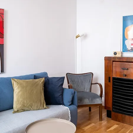 Metro Plocka Comfort By Bookinghost *